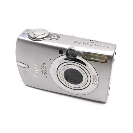 Aparat Canon Ixus 700 - metalowy kompakt cyfrowy - srebrny