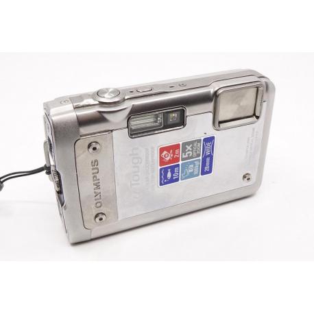 Aparat Olympus µ Tough-8010 - aparat kompaktowy, srebrny, wodoodporny, sprawny