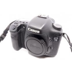 Aparat Canon EOS 7D body - ładny stan - mało używany