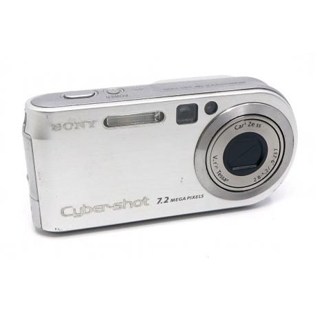 Aparat Sony CYBER-SHOT DSC-P200 kompakt 7.2 MP - dobry stan, w pełni sprawny
