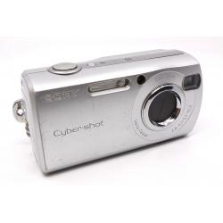 Aparat Sony CYBER-SHOT DSC S40 - malutki kompakt w ładnym stanie