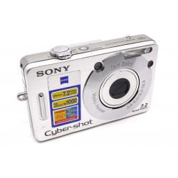 Aparat Sony DSC-W70 cyfrowy kompakt 7.2MP 3x zoom srebrny dobry stan