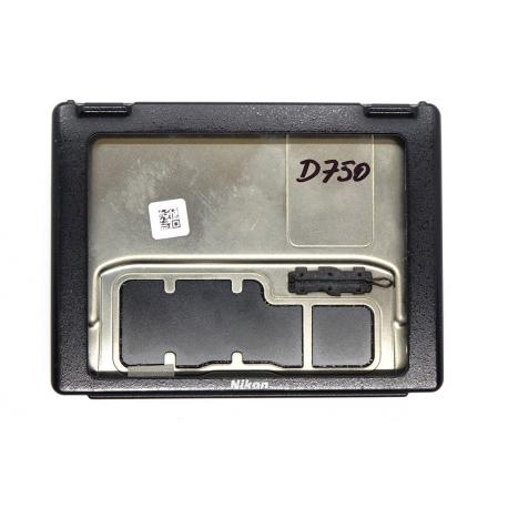 +Obudowa LCD Nikon D750